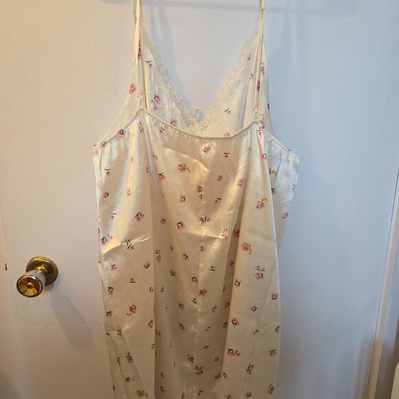 Nuisette - Picture 3 of 3